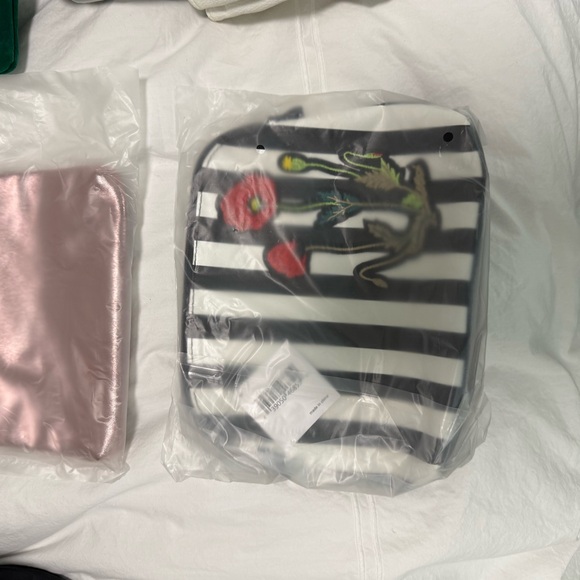 15 new makeup bags - Picture 5 of 15